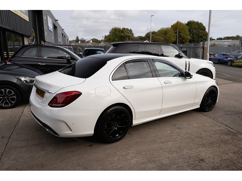 Mercedes-Benz 2.1 C300dh BlueTEC AMG Line Saloon 4dr Diesel Hybrid G-Tronic+ Euro 6 (s/s) (231 ps)