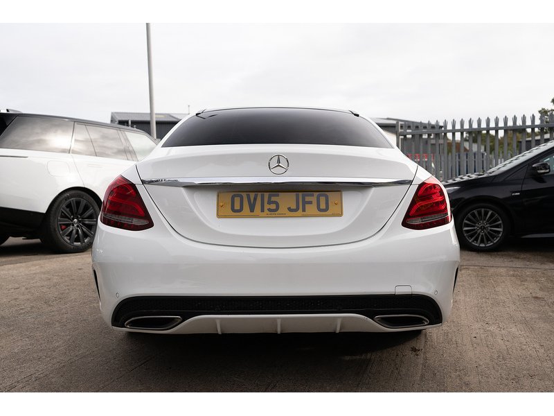 Mercedes-Benz 2.1 C300dh BlueTEC AMG Line Saloon 4dr Diesel Hybrid G-Tronic+ Euro 6 (s/s) (231 ps)