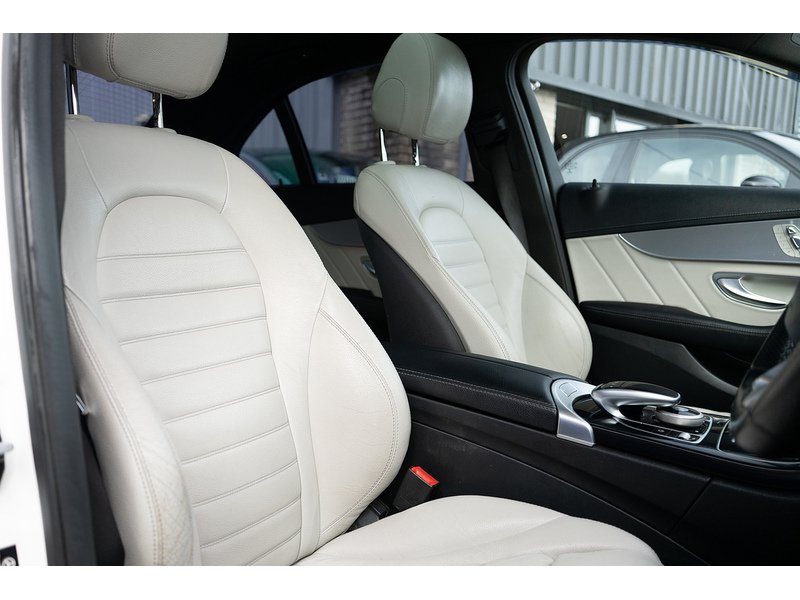 Mercedes-Benz 2.1 C300dh BlueTEC AMG Line Saloon 4dr Diesel Hybrid G-Tronic+ Euro 6 (s/s) (231 ps)