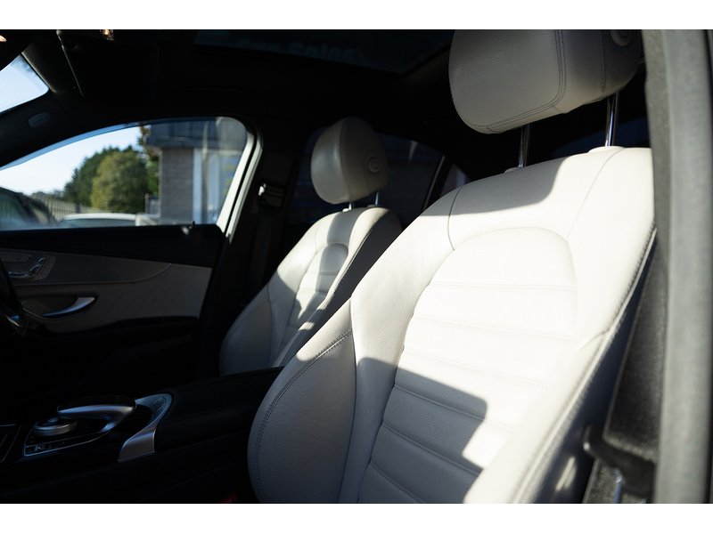 Mercedes-Benz 2.1 C300dh BlueTEC AMG Line Saloon 4dr Diesel Hybrid G-Tronic+ Euro 6 (s/s) (231 ps)