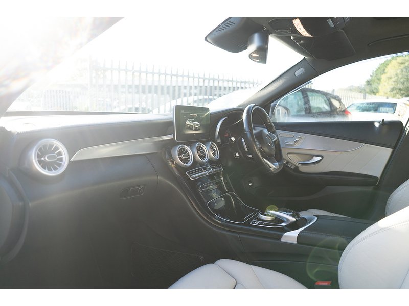 Mercedes-Benz 2.1 C300dh BlueTEC AMG Line Saloon 4dr Diesel Hybrid G-Tronic+ Euro 6 (s/s) (231 ps)