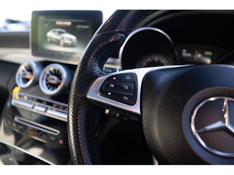 Mercedes-Benz 2.1 C300dh BlueTEC AMG Line Saloon 4dr Diesel Hybrid G-Tronic+ Euro 6 (s/s) (231 ps)