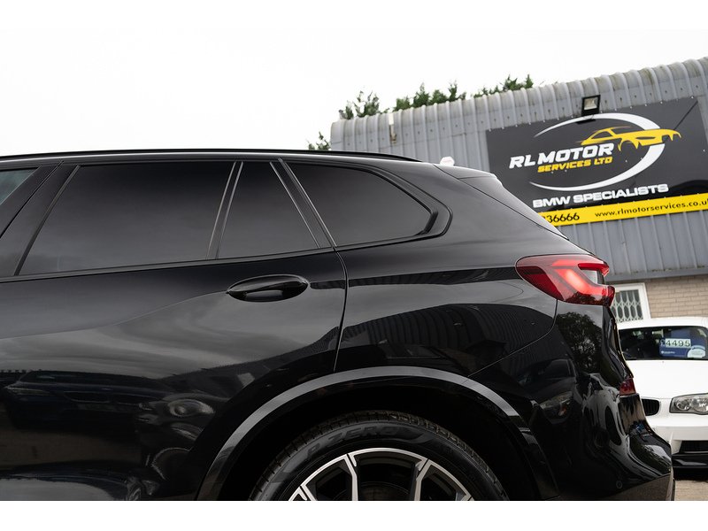 BMW 3.0 30d MHT M Sport SUV 5dr Diesel Hybrid Auto xDrive Euro 6 (s/s) (286 ps)