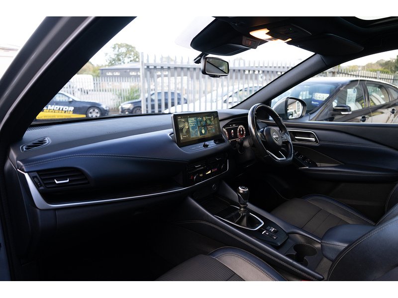 Nissan 1.3 DIG-T MHEV Tekna SUV 5dr Petrol Hybrid Manual Euro 6 (s/s) (140 ps)