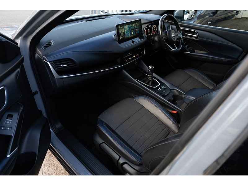Nissan 1.3 DIG-T MHEV Tekna SUV 5dr Petrol Hybrid Manual Euro 6 (s/s) (140 ps)