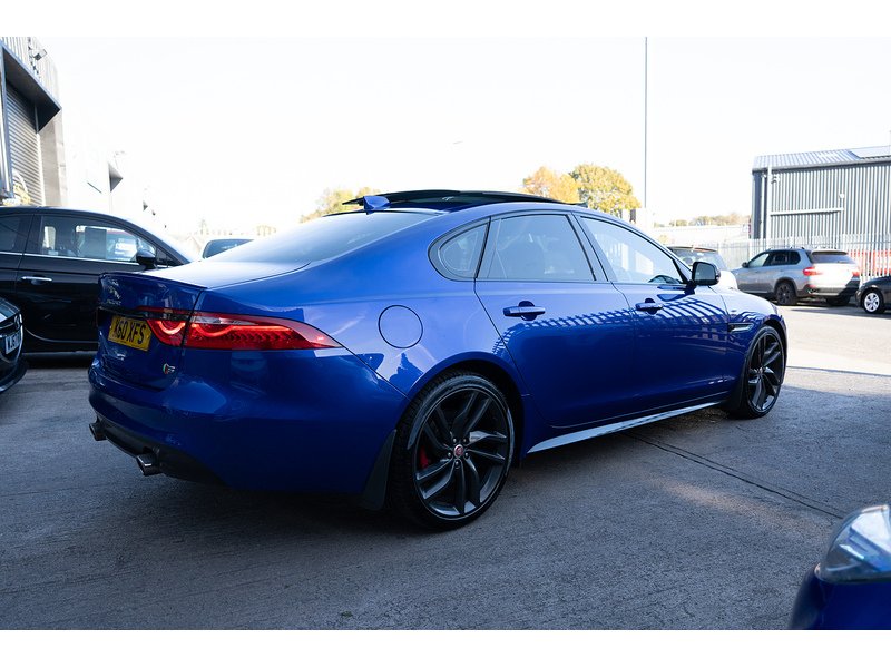 Jaguar 3.0d V6 S Saloon 4dr Diesel Auto Euro 6 (s/s) (300 ps)