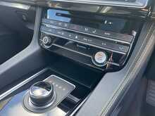 Jaguar F-PACE 2.0 P300 300 Sport SUV 5dr Petrol Auto AWD Euro 6 (s/s) (300 ps)