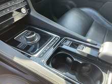 Jaguar F-PACE 2.0 P300 300 Sport SUV 5dr Petrol Auto AWD Euro 6 (s/s) (300 ps)