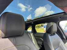 Jaguar F-PACE 2.0 P300 300 Sport SUV 5dr Petrol Auto AWD Euro 6 (s/s) (300 ps)