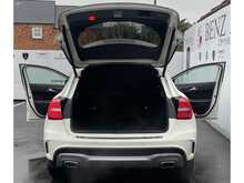Mercedes-Benz 2.1 GLA200d AMG Line (Premium Plus) SUV 5dr Diesel Manual Euro 6 (s/s)