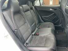 Mercedes-Benz 2.1 GLA200d AMG Line (Premium Plus) SUV 5dr Diesel Manual Euro 6 (s/s)