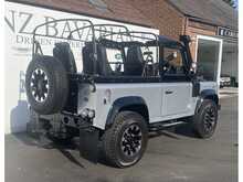 Land Rover Defender 90 2.2 TDCi XS SUV Double Cab 3dr Diesel Manual 4WD SWB Euro 5 (122 ps)