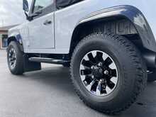 Land Rover Defender 90 2.2 TDCi XS SUV Double Cab 3dr Diesel Manual 4WD SWB Euro 5 (122 ps)