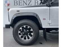 Land Rover Defender 90 2.2 TDCi XS SUV Double Cab 3dr Diesel Manual 4WD SWB Euro 5 (122 ps)