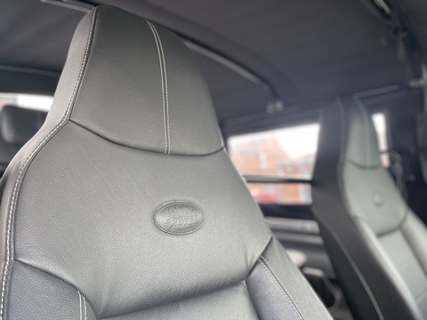 2.2 TDCi XS SUV Double Cab 3dr Diesel Manual 4WD SWB Euro 5 (122 ps)