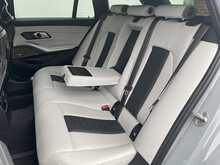 BMW M3 3.0 BiTurbo Competition Touring 5dr Petrol Steptronic M xDrive Euro 6 (s/s) (510 ps)