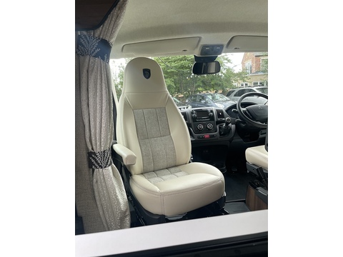 2.0 BlueHDi 435 Professional Panel Van 5dr Diesel Manual L4 H2 Euro 6 (130 ps)