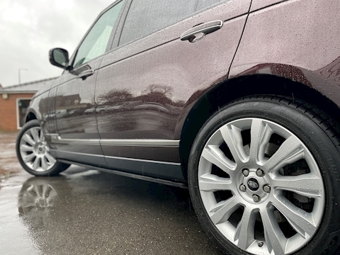 4.4 SD V8 Autobiography SUV 5dr Diesel Auto 4WD Euro 6 (s/s) LWB (339 ps)