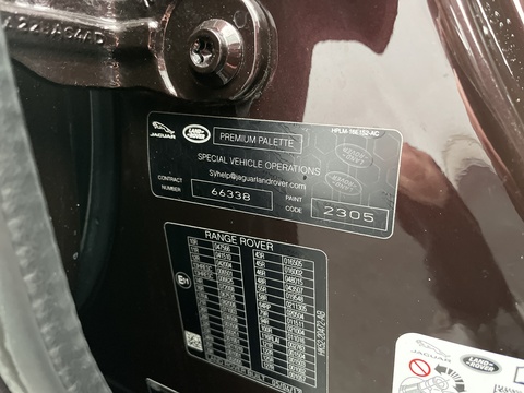 4.4 SD V8 Autobiography SUV 5dr Diesel Auto 4WD Euro 6 (s/s) LWB (339 ps)