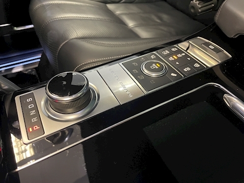 4.4 SD V8 Autobiography SUV 5dr Diesel Auto 4WD Euro 6 (s/s) LWB (339 ps)