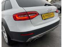 Audi A4 Allroad 2.0 TDI Sport Estate 5dr Diesel S Tronic quattro Euro 5 (s/s) (177 ps)