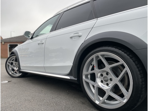 2.0 TDI Sport Estate 5dr Diesel S Tronic quattro Euro 5 (s/s) (177 ps)