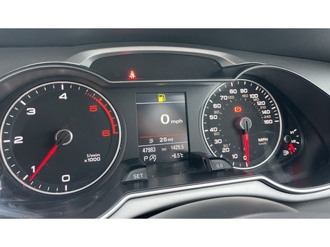 2.0 TDI Sport Estate 5dr Diesel S Tronic quattro Euro 5 (s/s) (177 ps)
