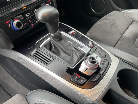 2.0 TDI Sport Estate 5dr Diesel S Tronic quattro Euro 5 (s/s) (177 ps)
