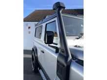 Land Rover Defender 90 2.2 TDCi XS Station Wagon 3dr Diesel Manual 4WD Euro 5 (122 ps)
