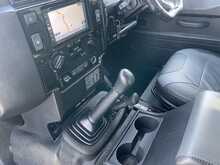 Land Rover Defender 90 2.2 TDCi XS Station Wagon 3dr Diesel Manual 4WD Euro 5 (122 ps)