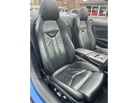 5.2 FSI V10 Spyder 2dr Petrol S Tronic quattro Euro 6 (s/s) (540 ps)