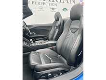 AUDI R8 5.2 FSI V10 Spyder 2dr Petrol S Tronic quattro Euro 6 (s/s) (540 ps)