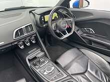 AUDI R8 5.2 FSI V10 Spyder 2dr Petrol S Tronic quattro Euro 6 (s/s) (540 ps)