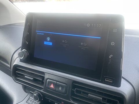 1.5 BlueHDi 1000 Professional Standard Panel Van 5dr Diesel Manual SWB Euro 6 (s/s) (100 bhp)