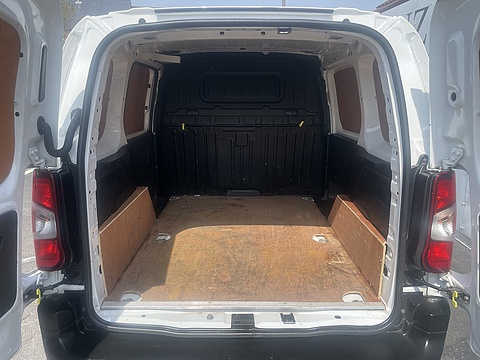 1.5 BlueHDi 1000 Professional Standard Panel Van 5dr Diesel Manual SWB Euro 6 (s/s) (100 bhp)