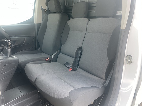 1.5 BlueHDi 1000 Professional Standard Panel Van 5dr Diesel Manual SWB Euro 6 (s/s) (100 bhp)