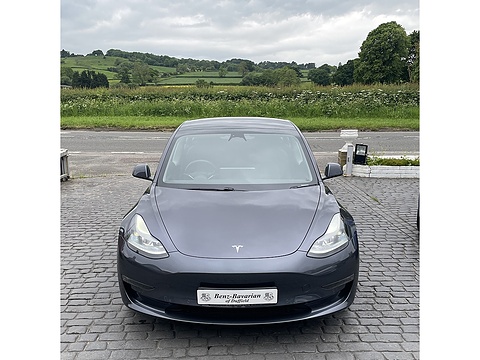 (Dual Motor) Performance Saloon 4dr Electric Auto 4WDE (Performance Upgrade) (449 bhp)