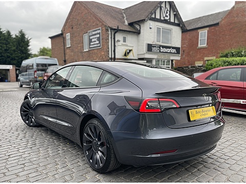 (Dual Motor) Performance Saloon 4dr Electric Auto 4WDE (Performance Upgrade) (449 bhp)