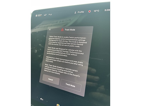 (Dual Motor) Performance Saloon 4dr Electric Auto 4WDE (Performance Upgrade) (449 bhp)