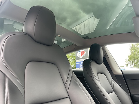 (Dual Motor) Performance Saloon 4dr Electric Auto 4WDE (Performance Upgrade) (449 bhp)