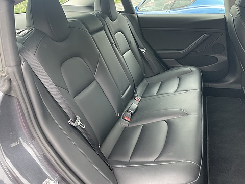 (Dual Motor) Performance Saloon 4dr Electric Auto 4WDE (Performance Upgrade) (449 bhp)