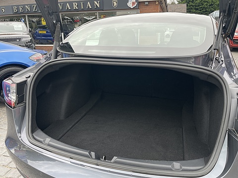 (Dual Motor) Performance Saloon 4dr Electric Auto 4WDE (Performance Upgrade) (449 bhp)