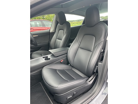 (Dual Motor) Performance Saloon 4dr Electric Auto 4WDE (Performance Upgrade) (449 bhp)