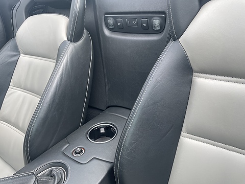 5.0 V10 Spyder 2dr Petrol EGear 4WD Euro 4 (520 ps)