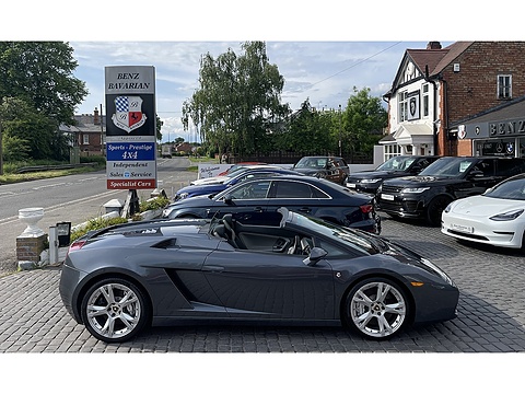 5.0 V10 Spyder 2dr Petrol EGear 4WD Euro 4 (520 ps)
