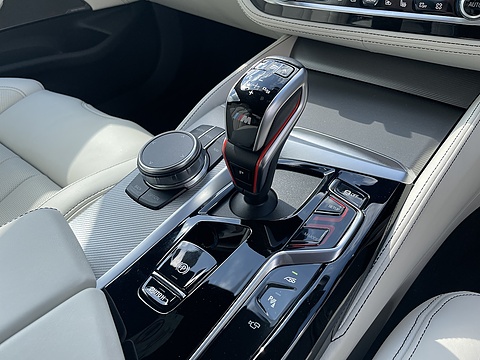 4.4i V8 Competition Saloon 4dr Petrol Steptronic xDrive Euro 6 (s/s) (625 ps)