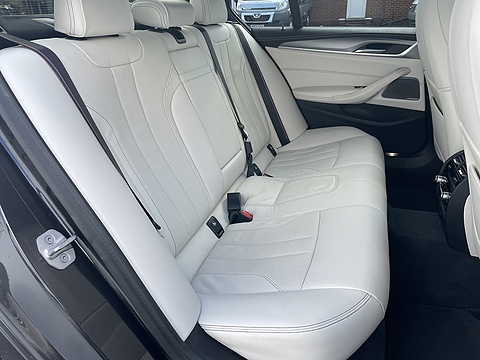 4.4i V8 Competition Saloon 4dr Petrol Steptronic xDrive Euro 6 (s/s) (625 ps)