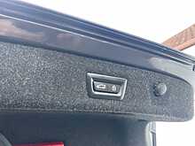 BMW M5 4.4i V8 Competition Saloon 4dr Petrol Steptronic xDrive Euro 6 (s/s) (625 ps)