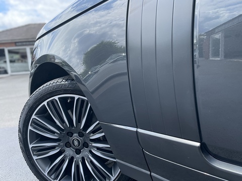 5.0 P525 V8 Autobiography SUV 5dr Petrol Auto 4WD Euro 6 (s/s) (525 ps)