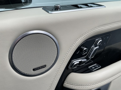 5.0 P525 V8 Autobiography SUV 5dr Petrol Auto 4WD Euro 6 (s/s) (525 ps)